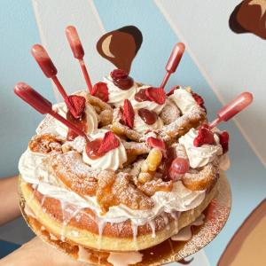 Strawberry funnel cake donut cake Eastbay Cheap Online