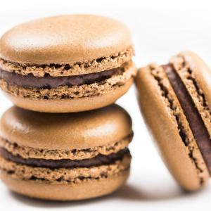 DARK CHOCOLATE GANACHE MACARONS (12 PACK) Outlet Online Shop