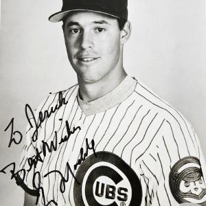 Greg Maddux Chicago Cubs and Hall of Famer Signed & Personalized to "Derrick, Best Wishes" 8x10 Photo (PSA Hologram)- Official Online
