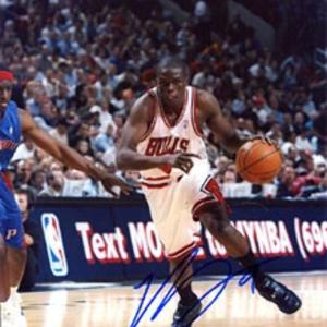 Loul Deng Autographed / Signed 8x10 Photo Cost Cheap Pice