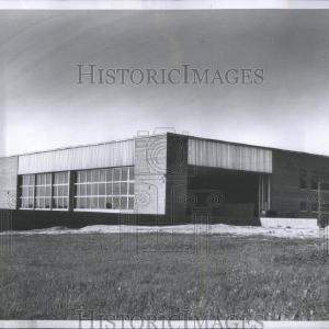 1950 Press Photo Department Parks Recreation/Pool Bldg Looking For