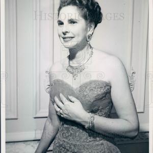 1953 Chicago, IL Mrs. Arthur Wirtz, Wife of Chicago Bulls Owner Press Photo Sale Explore