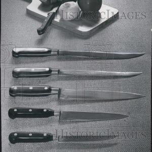 1953 Press Photo Knives Sale Shop
