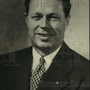 1952 Press Photo Stuart Holcomb, Purdue Boilermakers Football Coach - sas12647 Discount High Quality