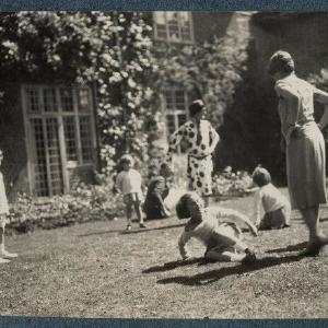 'The Wharf' Greetings Card Deals