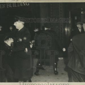 1939 Press Photo Herald Examiner America Heares Square Cheap Sale Best Wholesale