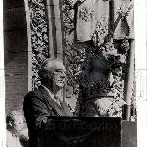 1943 Press Photo Franklin Delano Roosevelt President Free Shipping Looking For