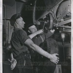 1940 Press Photo Drivers Mechanics Class Clearance Geniue Stockist