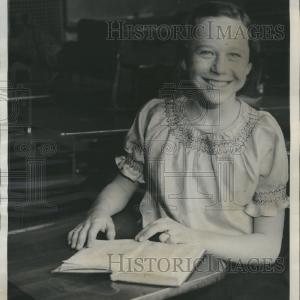 1932 Press Photo Wilma Pyle Ford School Contest Winner Purchase Sale Online