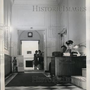 1941 Press Photo The entrance to the Historic Old McLean Residence Discount Classic