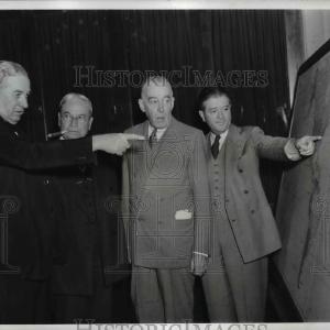 1941 Press Photo Senate Foreign Relations Committee Hearings on Arming Ships Sale Popular