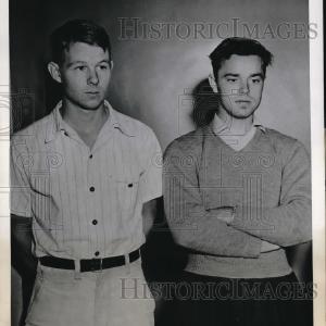 1942 Press Photo Philip Raymond Baker & Leon Alfred Harmon Defaced U.S. Baldwin Cheap Sale Excellent