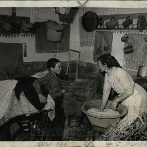 1942 Press Photo Manuel Alexandre's farm and family High Quality Buy Online