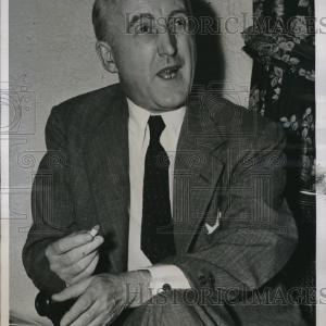 1941 Press Photo Gilbert Redfern Euro Representative Latest Collections For Sale