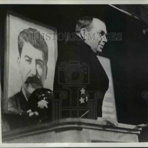 1936 Press Photo Colonel K. Kovalkov Addresses Newsmen Footlocker Finishline Cheap Pice