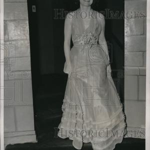 1938 Press Photo Mary Sheman, Bermuda Blue Marquisetta Free Shipping Online