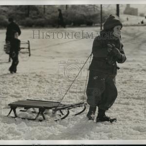 1938 Press Photo New York Snowfall a Windfall NYC With Paypal
