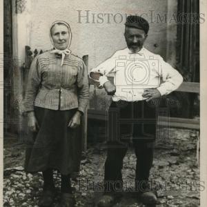 1927 Press Photo Mr &Mrs Chopin a French couple Buy Cheap Discounts