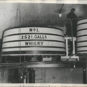 1932 Press Photo 18th Amend./Franklin Roosevelt/whiskey Clearance Footaction