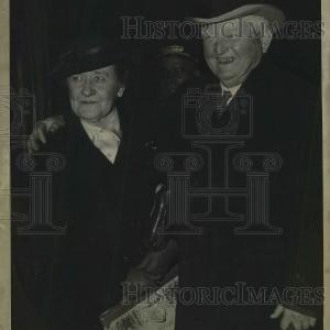 1936 Press Photo Mr. & Mrs. Garner Official Site For Sale