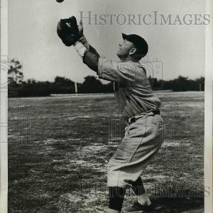 1934 Press Photo Charles T. Fullio St. Louis Cardinals Classic For Sale
