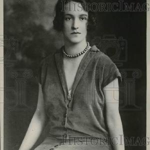 1925 Press Photo Miss Valentine Carlisle Cheap Sale Release Dates
