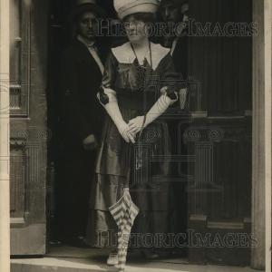 1915 Press Photo Woman Free Shipping With Mastercard