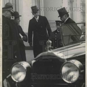1925 Press Photo Chas Daives PRes of US Huge Surprise