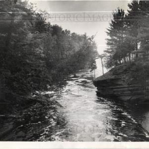 1945 Press Photo Porcupine Mountain Presque Isle river Hot Sale Cheap Pice