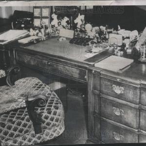 1945 Press Photo United States President Franklin Delano Roosevelt Table Fake Cheap Online