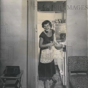 1949 Press Photo Interior Decorating Fashion Style For Sale