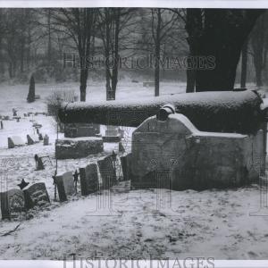 1948 Press Photo TB Patient Tool Inspector Counselors Free Shipping Fake