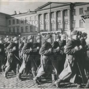 1948 Press Photo Soldiers Parade Cheap Outlet Store