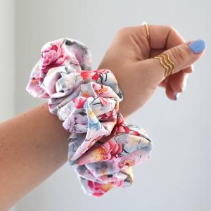 Wildflower Scrunchie Really Cheap