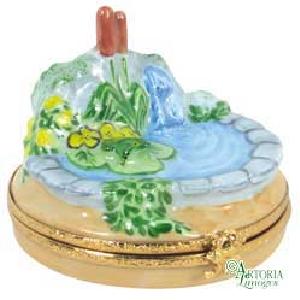 SKU# 6472 - Frog Pond Fashion Style For Sale