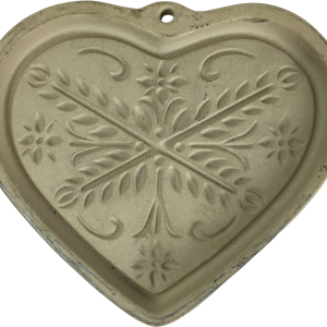 Heart Cookie Mold Stoneware Wall Decor by Pampered Chef Outlet Footlocker Finishline
