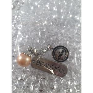Auzz Trinklets Pearl Charms Peach with words Beautiful / Mom Get Authentic For Sale