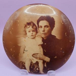 Vintage Celluloid Photo Button Mother And Child Buy Cheap Footlocker Finishline