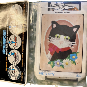 Picturepoint Yarn Kit Black and White Cat All Ages Cheap For Cheap