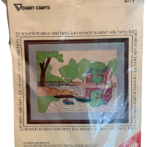 1977 Vogart Crafts Crewel Kit #411y Barn Reflection Stamped Design On Needlecraft Homespun Cheap Sale Manchester Great Sale
