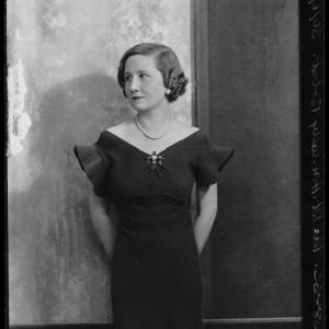 Dorothy (ne Downing, later Gundersen), Viscountess Tarbat Greetings Card Cheap The Cheapest