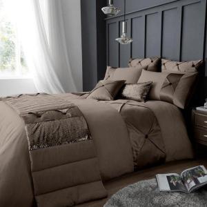 Sequined Embellished luxury Bridal set with Free Runner Fashionable