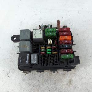 2005-2008 Ford E-250 Fusebox Fuse Box Panel Relay Module P/N:12088567 Fits Fits 2005 2006 2007 2008 OEM Used Auto Parts Store Sale