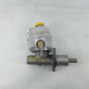 2002-2005 Jeep Liberty Brake Master Cylinder Outlet Exclusive