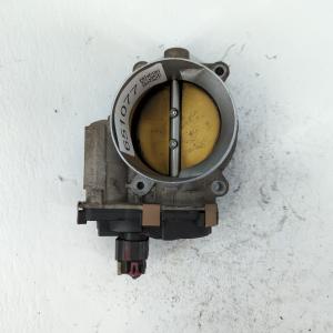 2003-2004 Chevrolet Silverado 2500 Throttle Body P/N:RME07-3A 0760 Fits Fits 2003 2004 2005 2006 2007 OEM Used Auto Parts Sale Cheap Pices