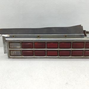 1986 Pontiac Bonneville Tail Light Assembly Passenger Right OEM P/N:5972712 Fits OEM Used Auto Parts Cheap Sale Cheapest