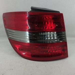 2006-2011 Mercedes-Benz B200 Tail Light Assembly Driver Left OEM P/N:A 169 820 25 64 Fits Fits 2006 2007 2008 2009 2010 2011 OEM Used Auto Parts Clearance High Quality
