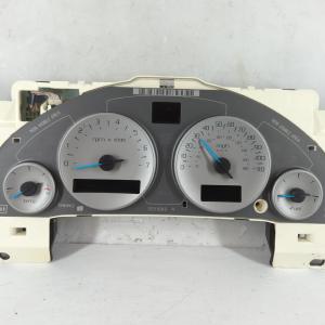 2002-2004 Buick Rendezvous Instrument Cluster Speedometer Gauges P/N:10330864 Fits Fits 2002 2003 2004 OEM Used Auto Parts In China