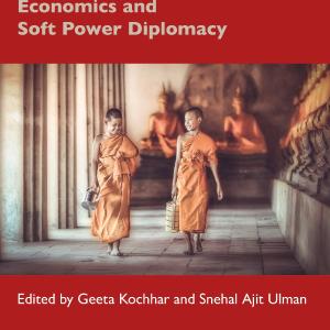 India and China - Paperback / softback Outlet Huge Surprise