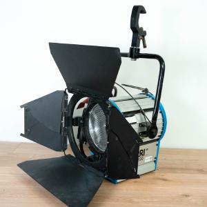 ARRI 2000 Fresnel Light Fixture In China Sale Online